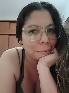 Carliina Soussa online show from July 13, 1:50 am