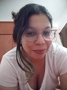 Carliina Soussa online show from June 11, 10:39 pm
