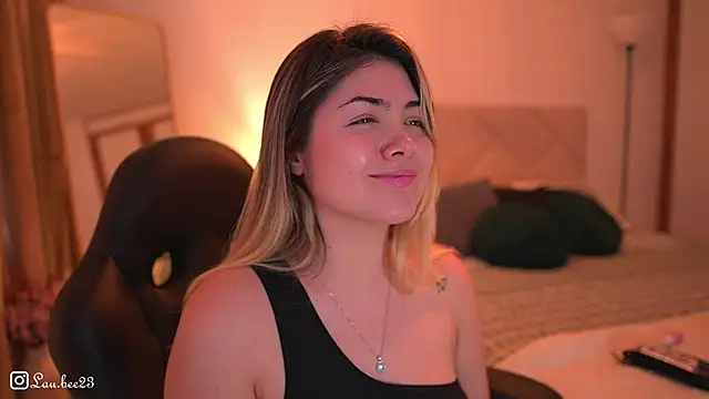 Lau Bee online show from November 30, 7:07 pm