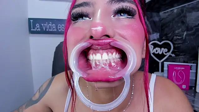 miss  allison online show from July 31, 10:49 am