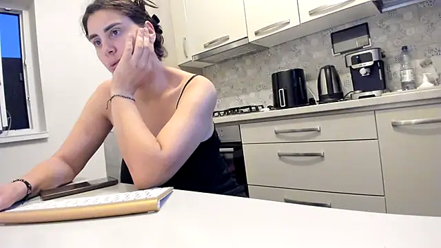 cuplu29 online show from June 27, 2:12 am