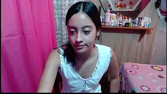 Lunawillis online show from March 13, 8:43 pm