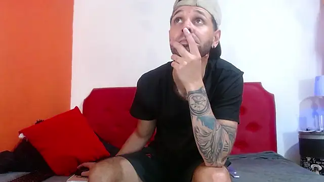 CindyandCarlo online show from November 13, 10:31 pm