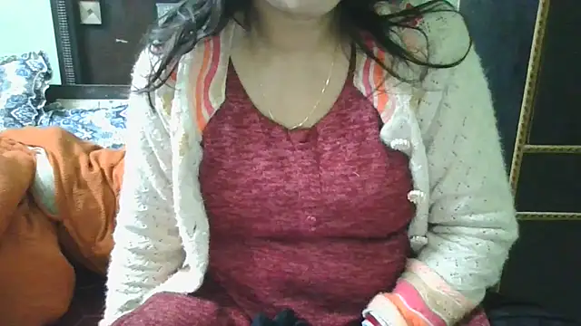 couplesuni online show from December 17, 4:38 am