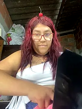 Snapshot of violeta_818 chatting on September 21, 5:28 am violeta 818 online show from September 21, 5:28 am