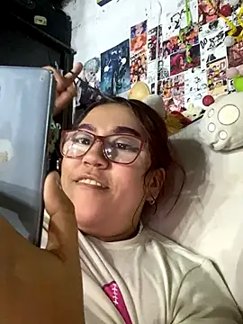 Snapshot of violeta_818 chatting on October 11, 6:51 am violeta 818 online show from October 11, 6:51 am