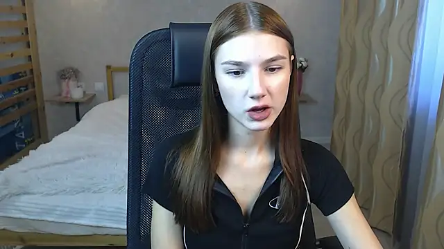 Snapshot of AnaHoney chatting on October 14, 7:11 am AnaHoney online show from October 14, 7:11 am