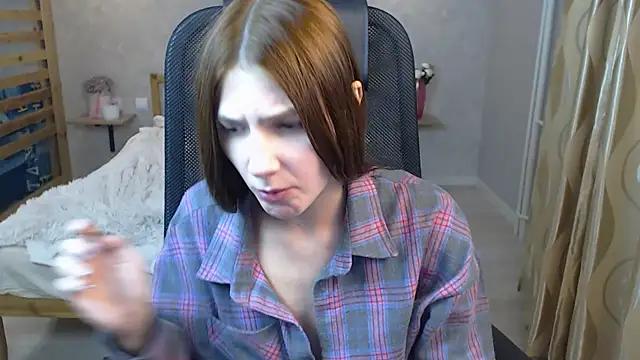Snapshot of AnaHoney chatting on September 28, 9:47 am AnaHoney online show from September 28, 9:47 am