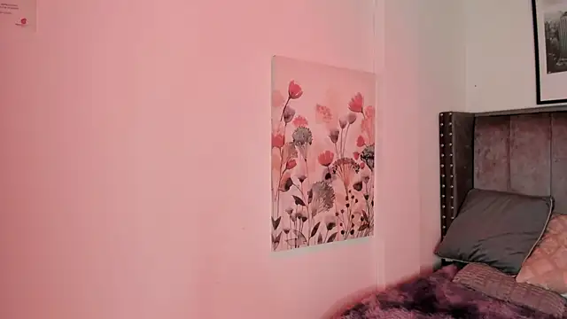 Alaia Cute online show from October 15, 4:04 am