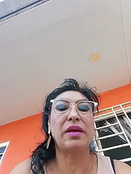 katysquirtdirty online show from July 16, 11:48 am