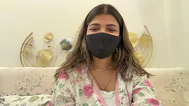 MaYaa  11 online show from May 3, 7:01 am