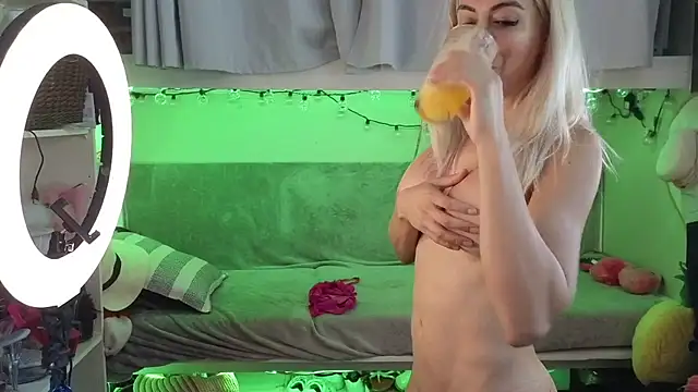 cunty tranny lydia online show from July 30, 6:09 pm