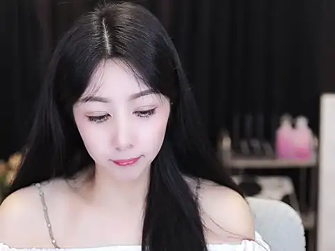 Nuyoah-77 online show from September 22, 6:06 pm