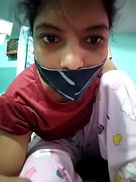 Hotty-Divya online show from September 17, 9:40 am