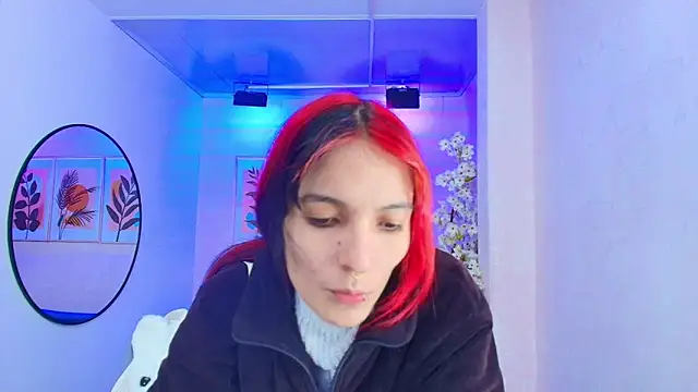 Dafne huges online show from September 24, 7:35 pm