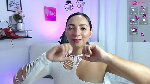 Emmi Cam online show from April 28, 1:15 pm