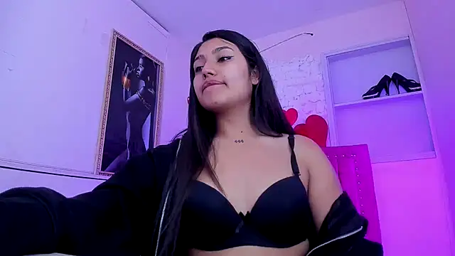 Snapshot of SarahStones chatting on October 12, 4:48 am SarahStones online show from October 12, 4:48 am