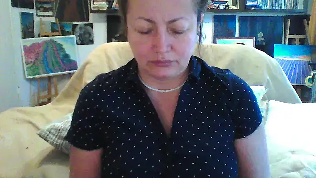 MariaAnaSunshine online show from February 9, 2:41 pm