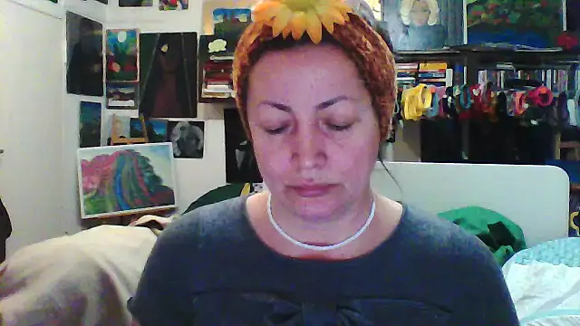 MariaAnaSunshine online show from January 13, 4:33 pm