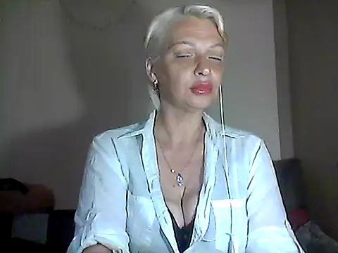 MaryJane441 online show from June 4, 8:35 pm