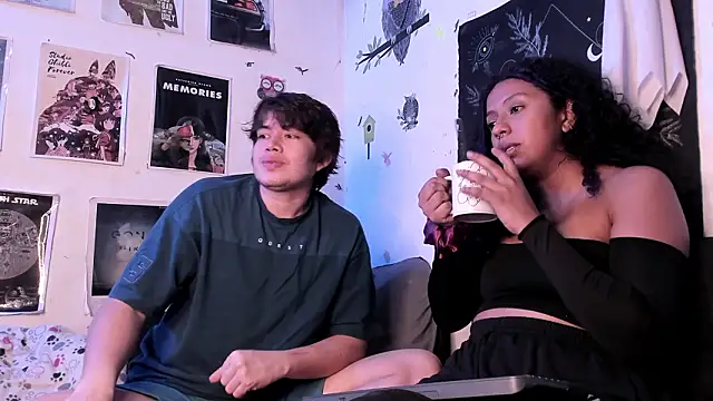 hothoneychile online show from February 23, 2:12 am