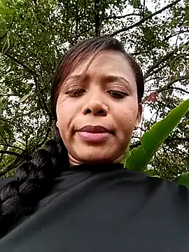 Snapshot of cindy_damm chatting on September 8, 8:19 pm cindy damm online show from September 8, 8:19 pm