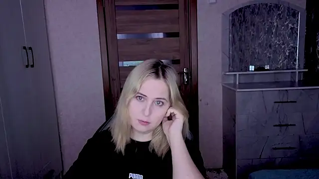 Kristy-Max online show from February 22, 10:54 pm