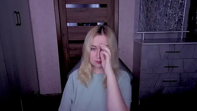 Kristy-Max online show from May 14, 8:14 pm