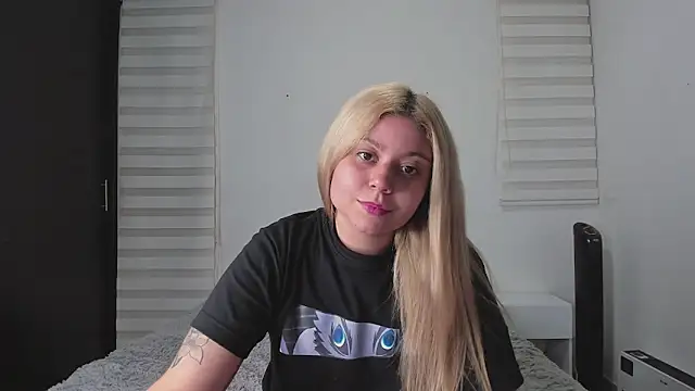 Snapshot of tigerbaby_ chatting on September 26, 11:02 pm tigerbaby online show from September 26, 11:02 pm