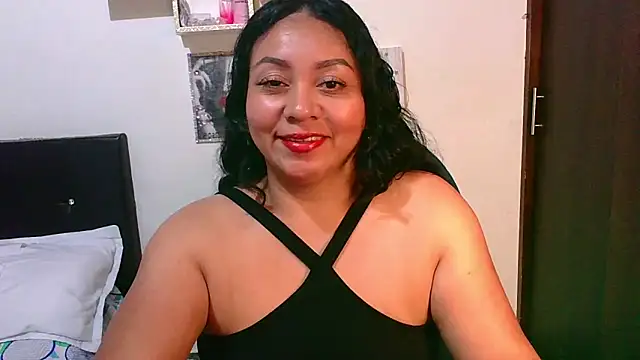 zaray bella online show from April 25, 9:12 pm