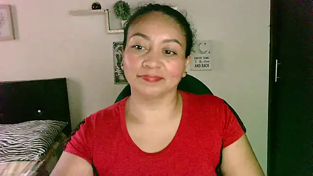 zaray bella online show from July 28, 9:47 pm