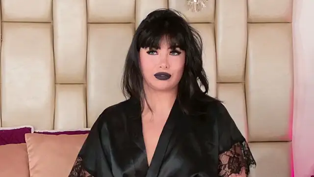 Alexa Miss online show from November 28, 7:39 pm