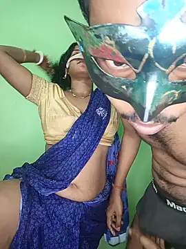 juhi06 online show from July 28, 4:05 pm