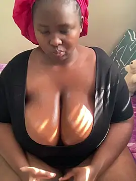 queenxdede online show from August 4, 12:11 pm
