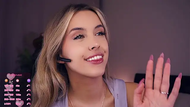 FannyHewson online show from September 21, 7:23 pm