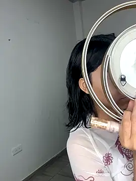 lilithTeen1  online show from November 19, 9:59 pm