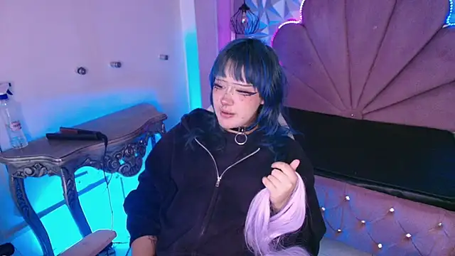 toky doll online show from October 11, 1:10 am