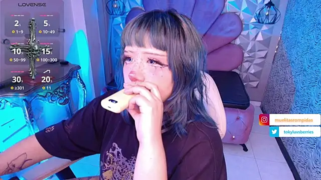 toky doll online show from December 4, 9:04 pm