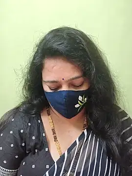 neelu-hoty online show from May 7, 4:11 pm
