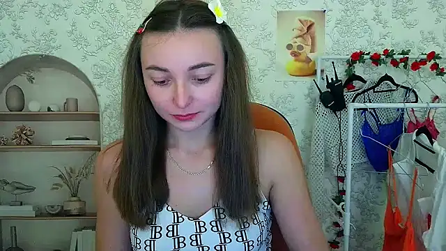  Barbie Kiss  online show from October 21, 3:27 pm