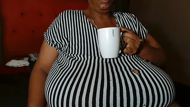 tinagiant online show from March 8, 5:33 am