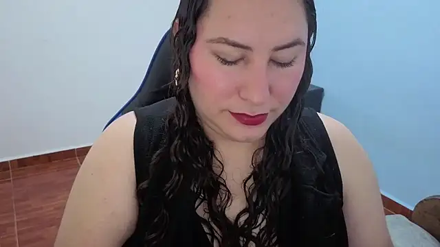 catalina boobs online show from June 3, 10:15 pm