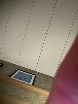 PeytonJohnn online show from December 1, 8:18 am