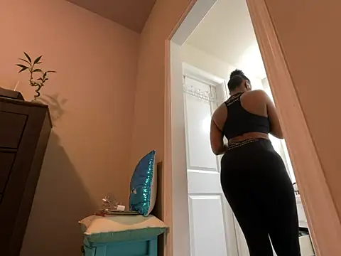 wynterheat online show from November 16, 7:10 am