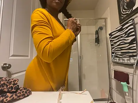 wynterheat online show from June 13, 1:52 pm
