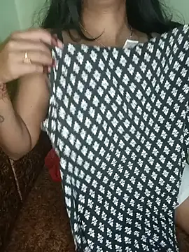 PUNAM BABY1 online show from October 18, 6:53 pm