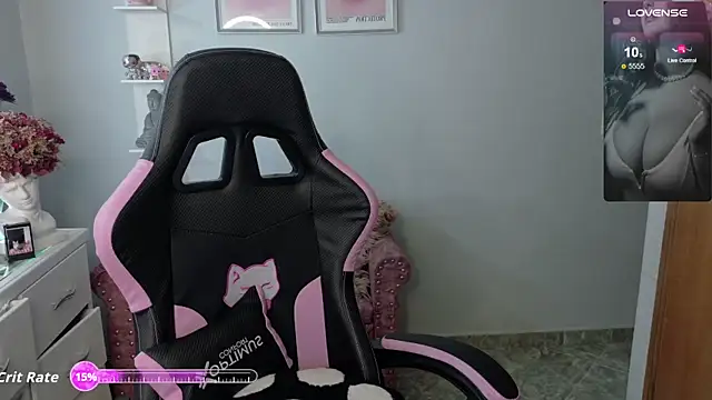 Melannyy  online show from July 30, 2:01 am