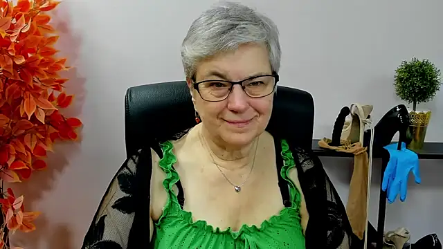 IrisDream online show from November 7, 7:36 am