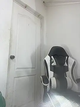 briana sex32 online show from July 27, 11:57 pm