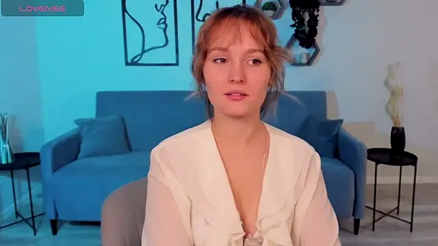 BritnieCute online show from November 4, 5:12 am